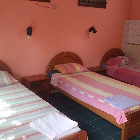 Hostal Santa Ana Rurrenabaque Esterno foto